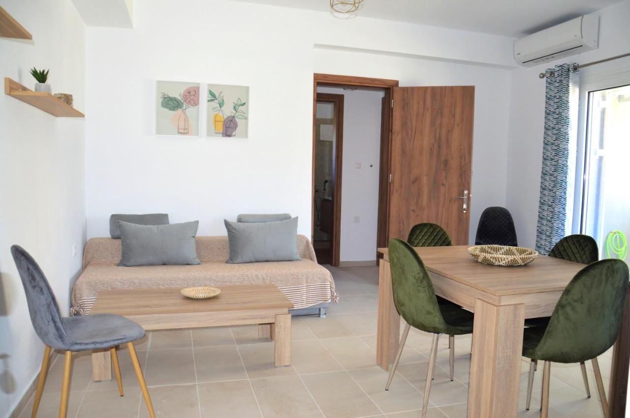 Α & D Perikleous Apartments Kastro-Kyllini Экстерьер фото
