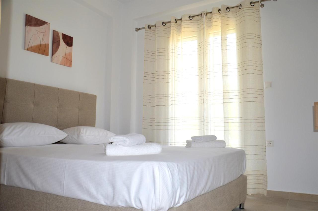 Α & D Perikleous Apartments Kastro-Kyllini Экстерьер фото